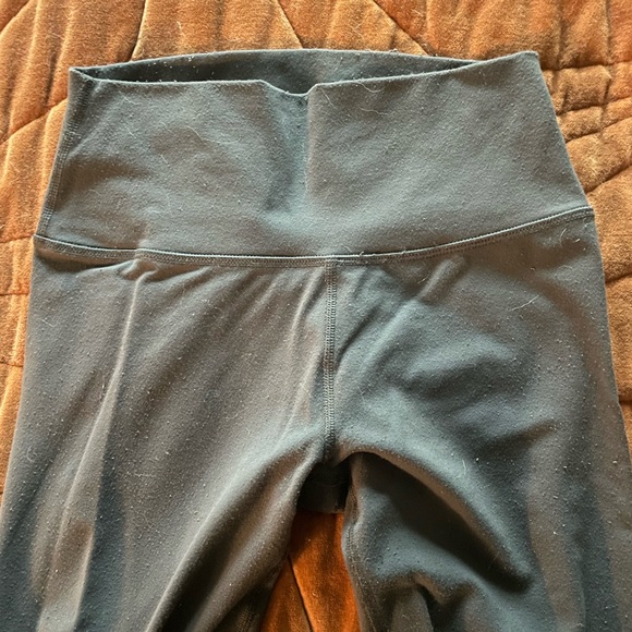 Alo yoga high waist winter warmth Anthracite gray plush leggings small - Picture 4 of 4